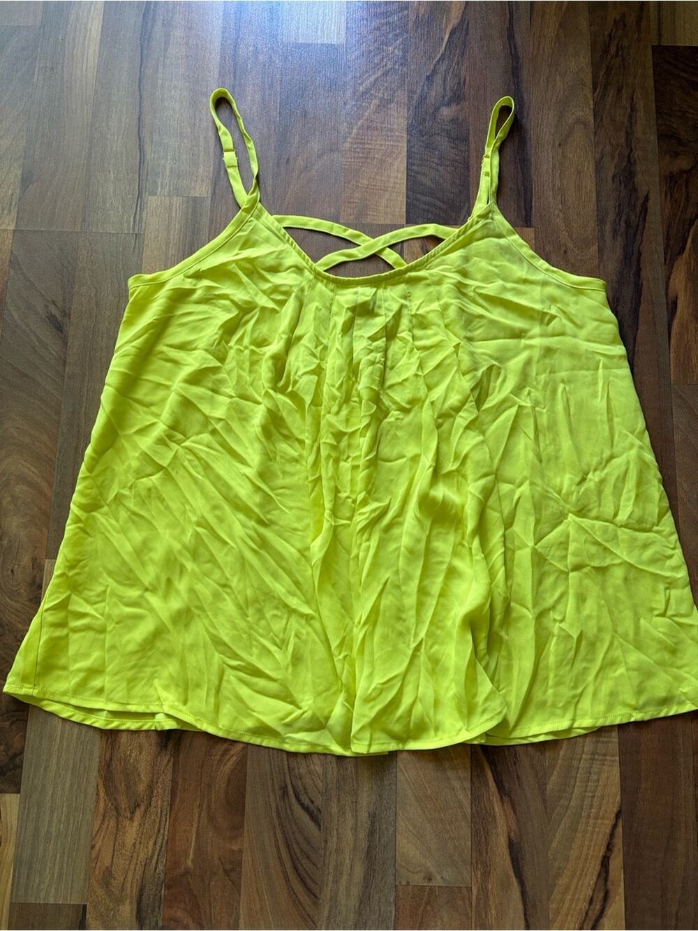 torrid Woman’s Neon Yellow Crisscross Spaghetti Strap Cami Size 0/L NWT